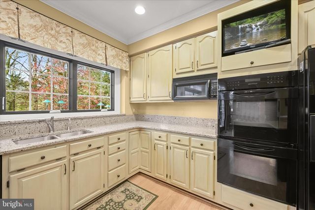 100 ASQUITHOAKS LN, Arnold, MD 21012