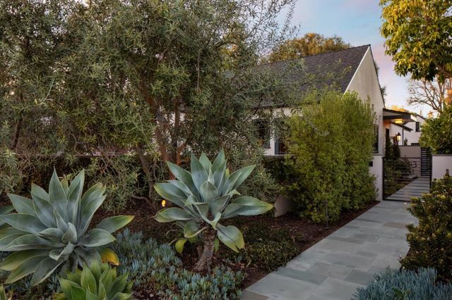 1143 Greenwood Avenue, Palo Alto, CA 94301