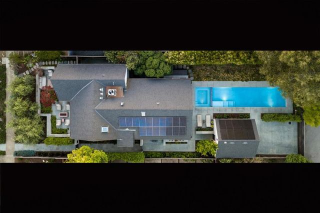 1143 Greenwood Avenue, Palo Alto, CA 94301