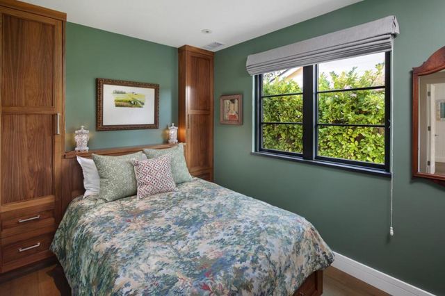 1143 Greenwood Avenue, Palo Alto, CA 94301