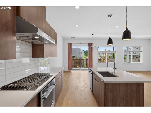 7802 Nw 156TH Ter, Portland, OR 97229