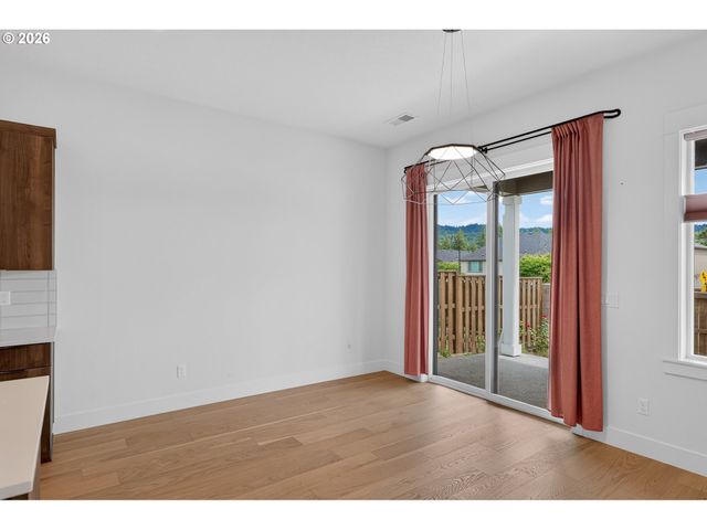 7802 Nw 156TH Ter, Portland, OR 97229