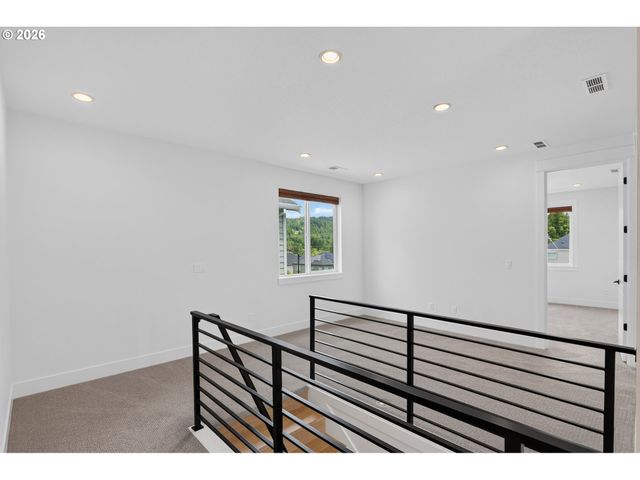 7802 Nw 156TH Ter, Portland, OR 97229