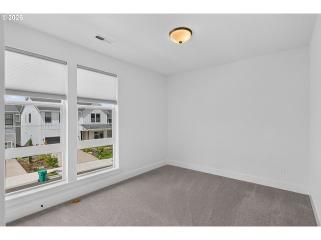 7802 Nw 156TH Ter, Portland, OR 97229