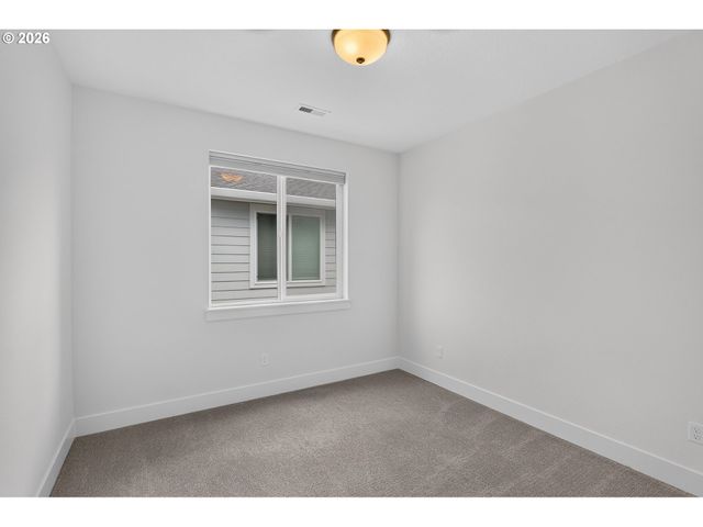7802 Nw 156TH Ter, Portland, OR 97229