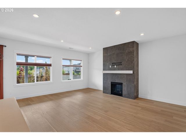 7802 Nw 156TH Ter, Portland, OR 97229