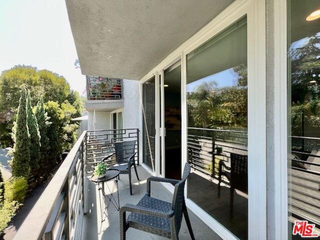 1920 Hillcrest Road 8, Los Angeles, CA 90068