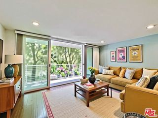 1920 Hillcrest Road 8, Los Angeles, CA 90068