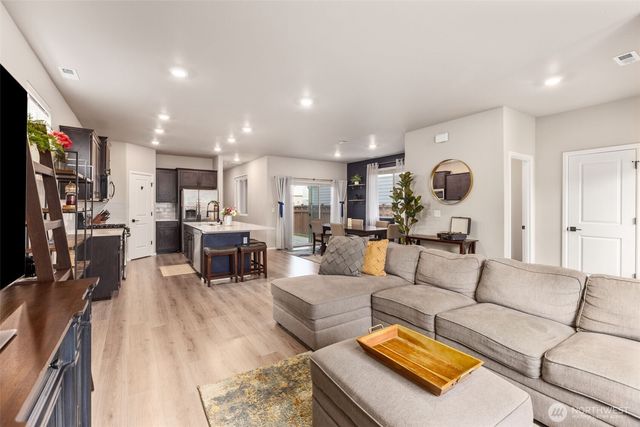 19014 131st Street Ct E, Bonney Lake, WA 98391