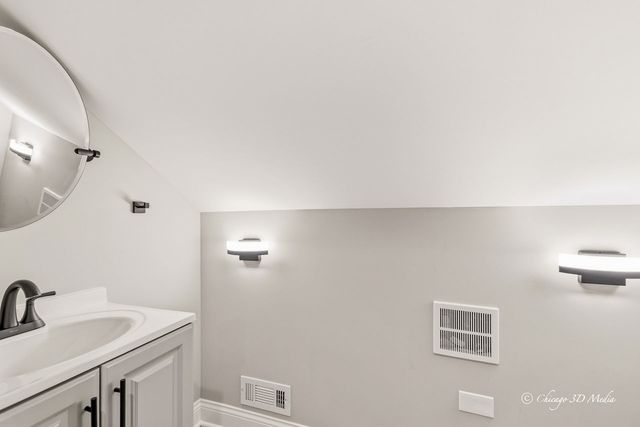7601 S Aberdeen Street, Chicago, IL 60620