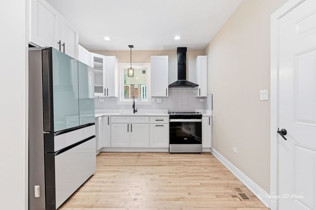 7601 S Aberdeen Street, Chicago, IL 60620