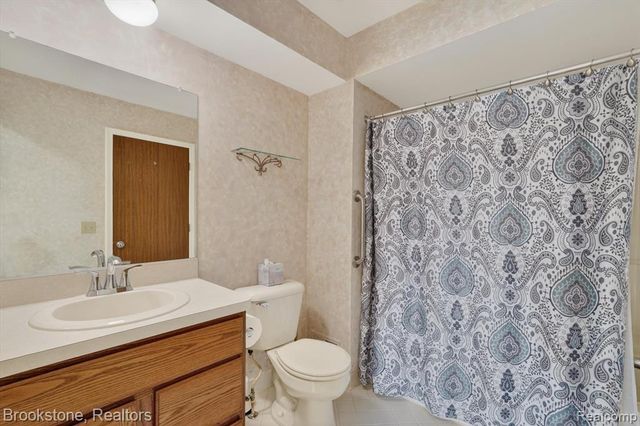 62401 Raleigh Court 4, South Lyon, MI 48178