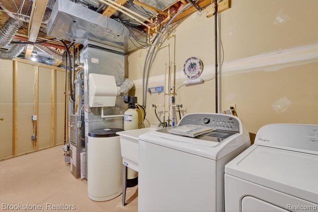 62401 Raleigh Court 4, South Lyon, MI 48178