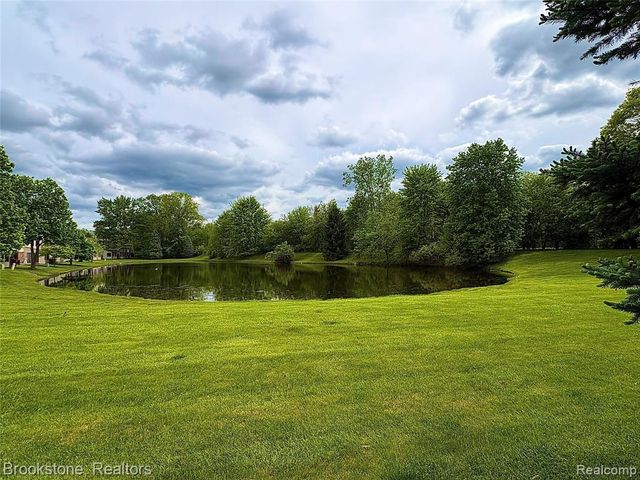 62401 Raleigh Court 4, South Lyon, MI 48178