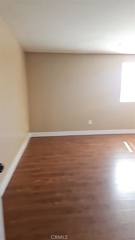 2024 E 74th, Los Angeles, CA 90001