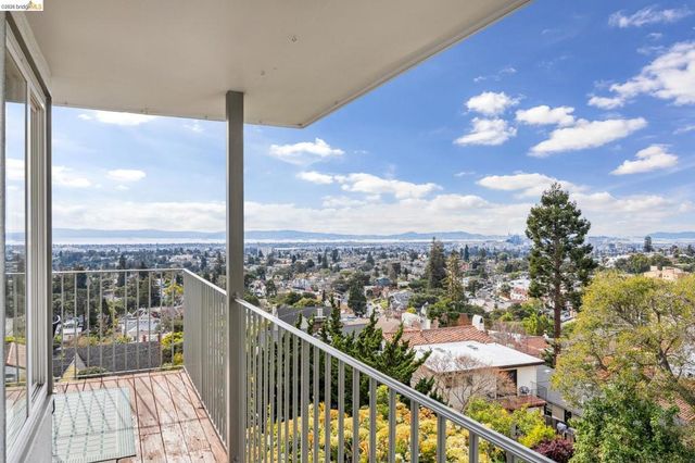 1989 1989 Oakview Dr, Oakland, CA 94602