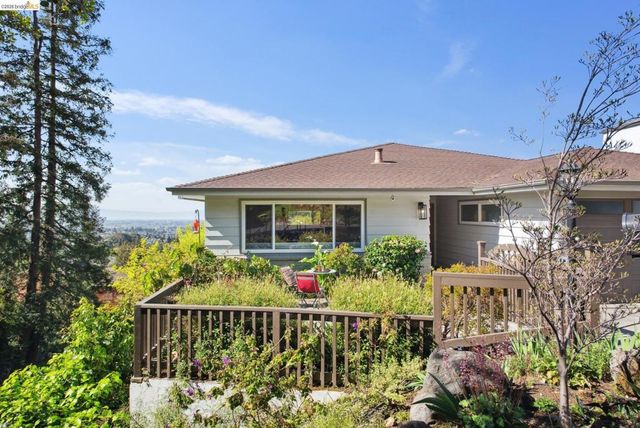 1989 1989 Oakview Dr, Oakland, CA 94602