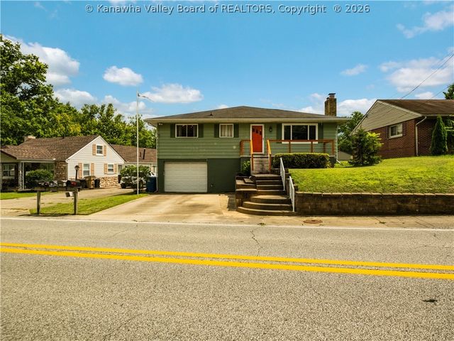 998 W Pea Ridge Road, Huntington, WV 25705