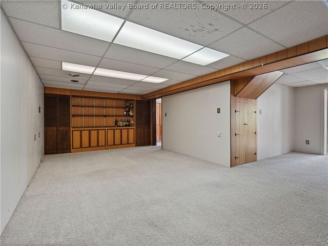 998 W Pea Ridge Road, Huntington, WV 25705