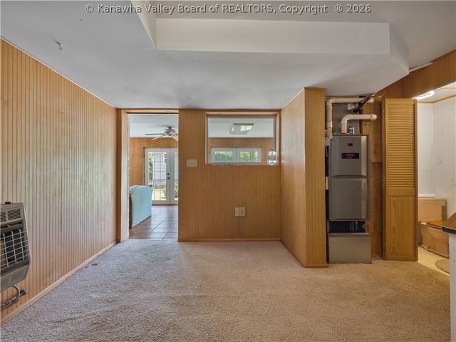 998 W Pea Ridge Road, Huntington, WV 25705