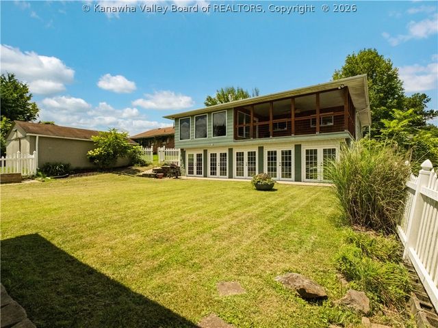 998 W Pea Ridge Road, Huntington, WV 25705