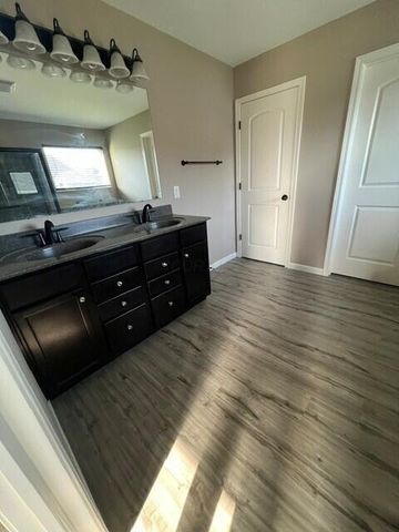 161 Poe Avenue, Lithopolis, OH 43136