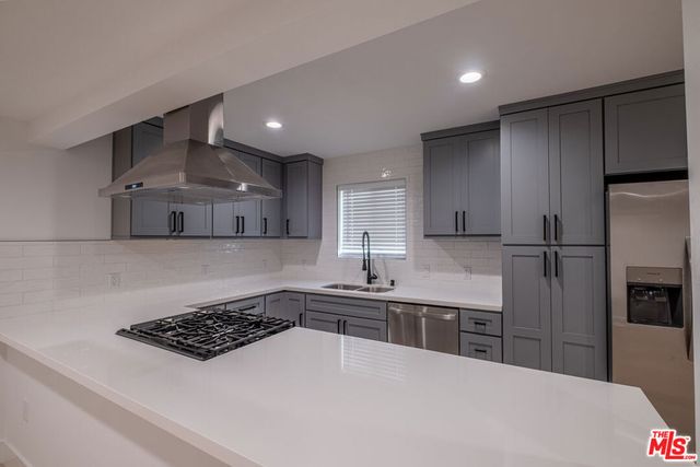 2107 Pullman Lane, Redondo Beach, CA 90278