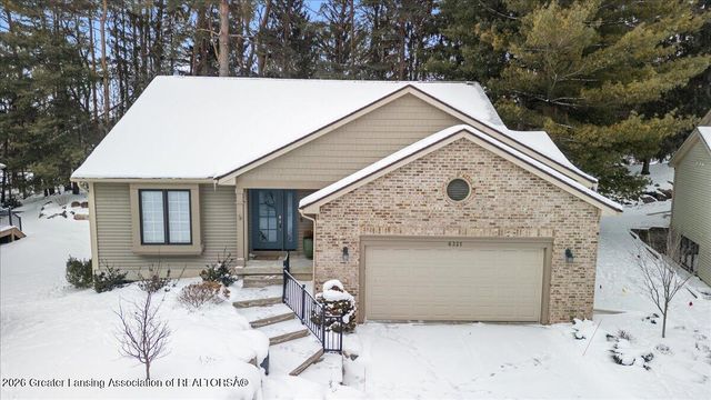 6321 Timber View Drive, East Lansing, MI 48823