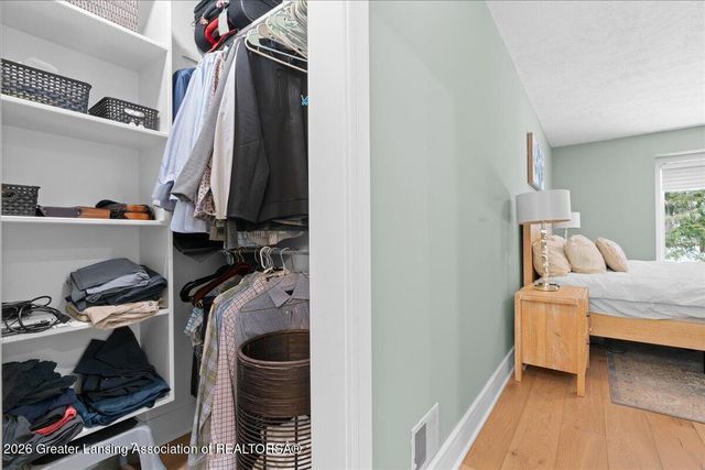 6321 Timber View Drive, East Lansing, MI 48823