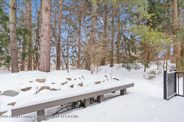 6321 Timber View Drive, East Lansing, MI 48823