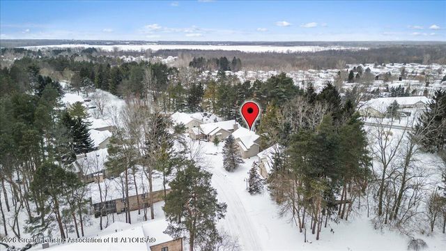 6321 Timber View Drive, East Lansing, MI 48823