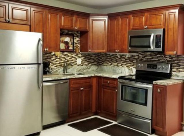 19480 Dakota Ct, Boca Raton, FL 33434