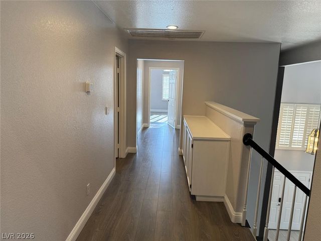 8218 Mount Nido Drive, Las Vegas, NV 89147