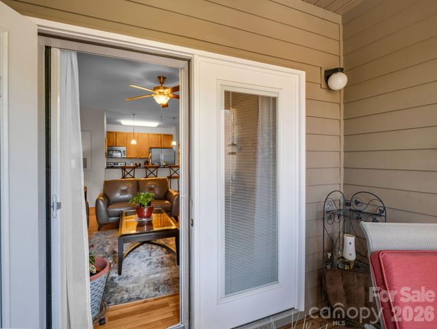 91 Brickton Village Circle 301, Fletcher, NC 28732