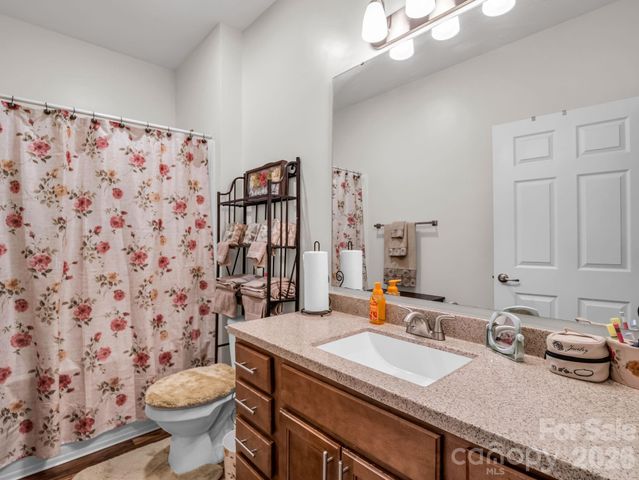 91 Brickton Village Circle 301, Fletcher, NC 28732