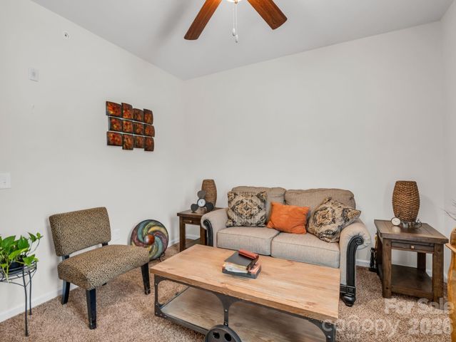 91 Brickton Village Circle 301, Fletcher, NC 28732