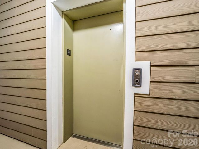 91 Brickton Village Circle 301, Fletcher, NC 28732