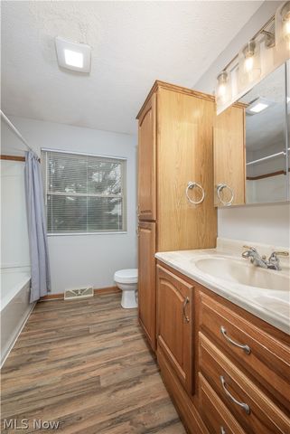 6860 Beridge Street, Louisville, OH 44641