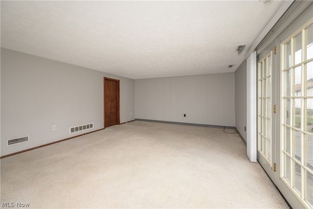 6860 Beridge Street, Louisville, OH 44641