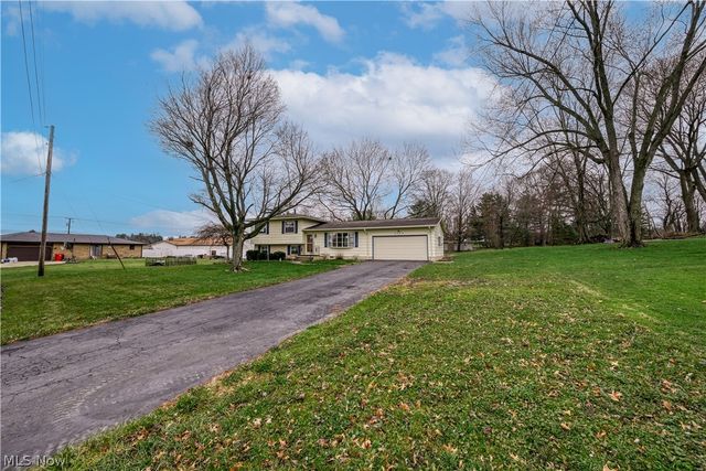 6860 Beridge Street, Louisville, OH 44641