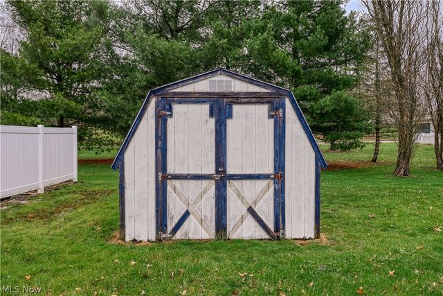 6860 Beridge Street, Louisville, OH 44641