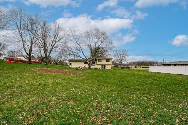 6860 Beridge Street, Louisville, OH 44641