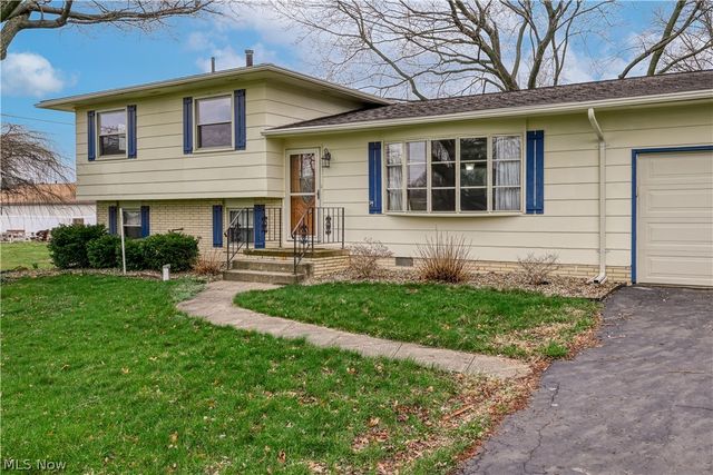 6860 Beridge Street, Louisville, OH 44641