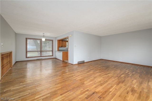 6860 Beridge Street, Louisville, OH 44641