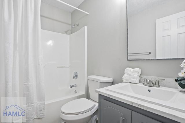 1384 Lake Drive, Midway, GA 31320