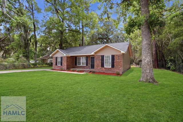 1384 Lake Drive, Midway, GA 31320