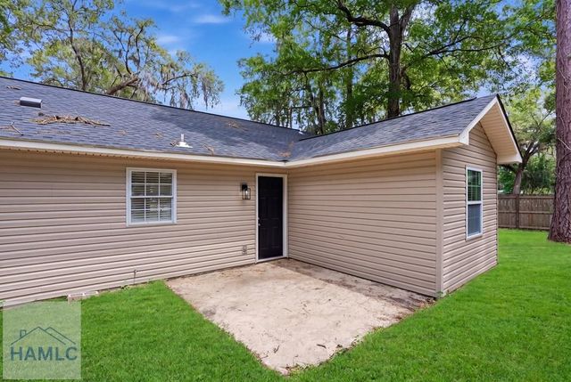 1384 Lake Drive, Midway, GA 31320