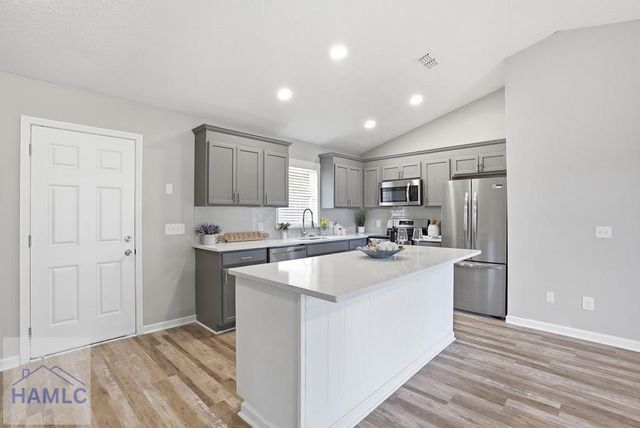 1384 Lake Drive, Midway, GA 31320