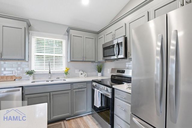 1384 Lake Drive, Midway, GA 31320
