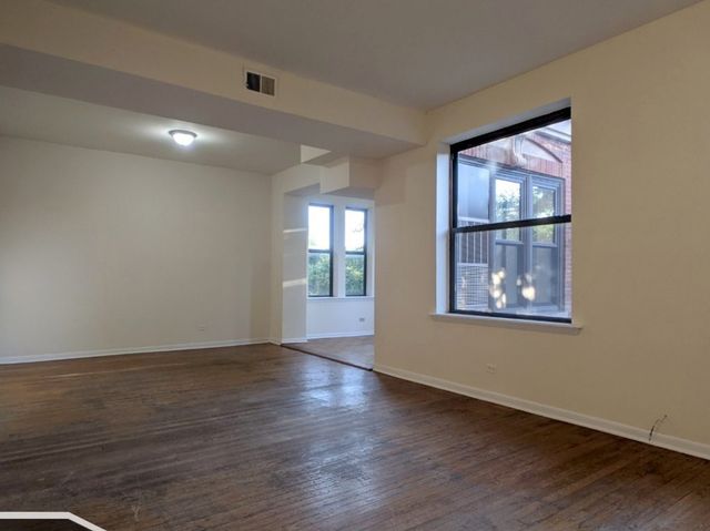 2323 N Kedzie Boulevard 2, Chicago, IL 60647